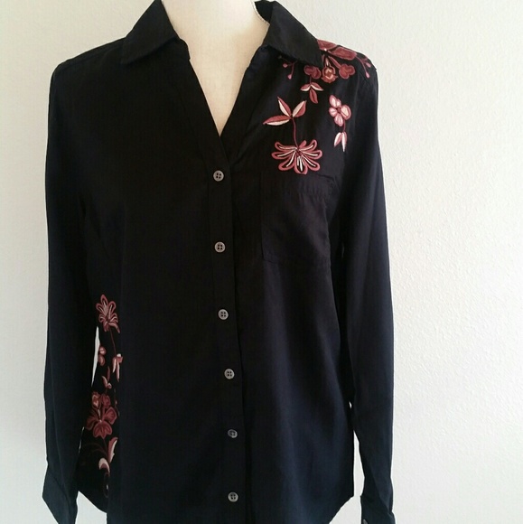 Style & Co. Tops - Style & Co western trail long sleeve M